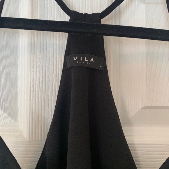 Vila | Black flowery top - Picture 3 of 5